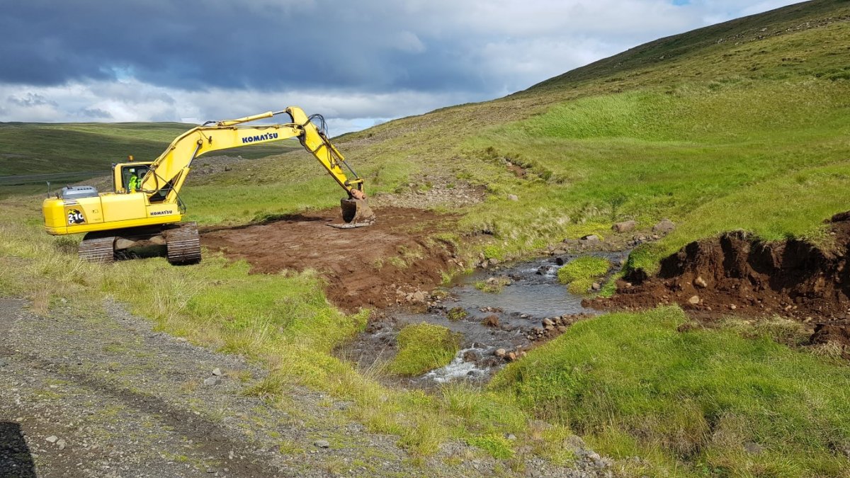  Ljóslögn Orkufjarskipta á milli Heiðasporðs og Sveinatungu 
