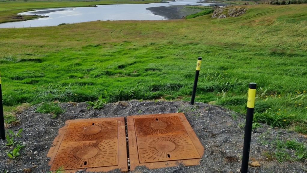 Ljóslögn á milli Sveinatungu og Vatnshamra í Borgarbyggð er lokið 